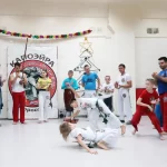 Занятия йогой, фитнесом в спортзале Детский Спортивно-развивающий клуб РИО секция капоэйра Новороссийск