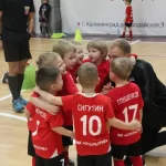 Занятия йогой, фитнесом в спортзале ДФК Открытие Калининград