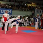 Занятия йогой, фитнесом в спортзале Дюск КК Ояма ДО, школа Каратэ Кёкусинкай, клуб Oyama-do Санкт-Петербург