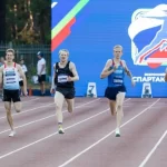 Занятия йогой, фитнесом в спортзале ДЮСШ 2 по легкой атлетике Краснодар