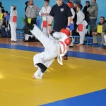 Занятия йогой, фитнесом в спортзале ДЮСШ № 2 Краснодар