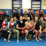 Занятия йогой, фитнесом в спортзале ДЮСШ Рсби Спортивный клуб кикбоксинга Fighter Омск