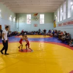 Занятия йогой, фитнесом в спортзале ДЮСШ Свердловского района, зал греко-римской борьбы Пермь