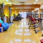 Занятия йогой, фитнесом в спортзале Дом физкультуры Маркс