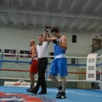 Занятия йогой, фитнесом в спортзале ДСК Би Вымпел Москва