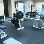 Занятия йогой, фитнесом в спортзале Джангл Фэмили Владимир