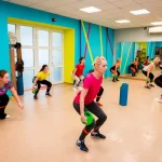 Занятия йогой, фитнесом в спортзале Джангл Фэмили Владимир