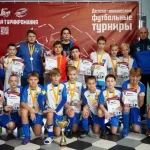 Занятия йогой, фитнесом в спортзале Джуниор, футбольная школа Новосибирск
