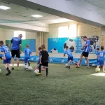 Занятия йогой, фитнесом в спортзале Джуниор, футбольная школа Новосибирск