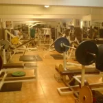 Занятия йогой, фитнесом в спортзале Электрон Волгоград