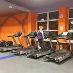 Занятия йогой, фитнесом в спортзале Элит Фитнес Мурманск