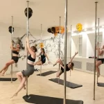 Занятия йогой, фитнесом в спортзале Elle Pole Dance Studio Новый Уренгой