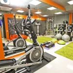 Занятия йогой, фитнесом в спортзале EMS Guru Москва