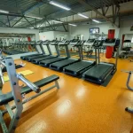 Занятия йогой, фитнесом в спортзале Energy Zone Омск