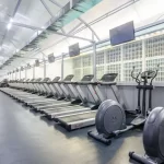 Занятия йогой, фитнесом в спортзале Энигма Москва