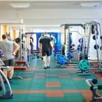 Занятия йогой, фитнесом в спортзале Es Обнинск