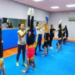 Занятия йогой, фитнесом в спортзале Эстрадная студия акробатики и гимнастики Куб Рубика Лесосибирск