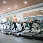 Занятия йогой, фитнесом в спортзале ЕВА Щербинка
