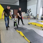 Занятия йогой, фитнесом в спортзале Extreme kids Курск