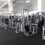 Занятия йогой, фитнесом в спортзале F8 Fitness Сочи