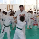 Занятия йогой, фитнесом в спортзале Федерация каратэ Владивосток