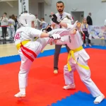 Занятия йогой, фитнесом в спортзале Федерация Киокушинкай Каратэ Воронеж