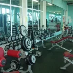 Занятия йогой, фитнесом в спортзале Fenix Fitness Club Снежинск