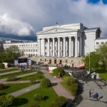 Занятия йогой, фитнесом в спортзале ФГАОУ ВО Уральский федеральный университет имени первого президента России Б. Н. Ельцина, Спорт-клуб Екатеринбург