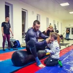 Занятия йогой, фитнесом в спортзале Fight Kids Дмитров