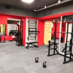 Занятия йогой, фитнесом в спортзале Fire Gym Саяногорск