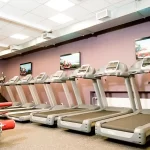 Занятия йогой, фитнесом в спортзале Fit Line Санкт-Петербург