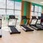 Занятия йогой, фитнесом в спортзале Fit Room Яблоновский