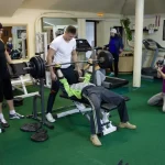 Занятия йогой, фитнесом в спортзале Fit-Life Жигулёвск