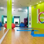 Занятия йогой, фитнесом в спортзале Фитнес детки Санкт-Петербург