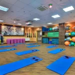 Занятия йогой, фитнесом в спортзале Фитнес детки Санкт-Петербург