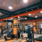 Занятия йогой, фитнесом в спортзале Фитнес клуб Gold Gym Зеленокумск