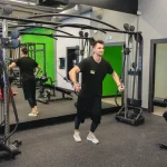 Занятия йогой, фитнесом в спортзале Фитнес клуб XFit Пушкино Пушкино