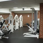 Занятия йогой, фитнесом в спортзале Фитнес клуб XS Петрозаводск