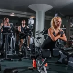 Занятия йогой, фитнесом в спортзале Фитнес красоты и здоровья Москва