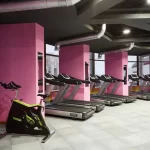 Занятия йогой, фитнесом в спортзале Фитнес Life Саранск