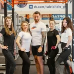 Занятия йогой, фитнесом в спортзале Фитнес Маяк Химки