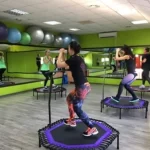Занятия йогой, фитнесом в спортзале Фитнес на батутах Краснодар