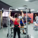 Занятия йогой, фитнесом в спортзале Фитнес СССР Химки