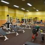 Занятия йогой, фитнесом в спортзале Фитнес центр AgsВерсия Ханты-Мансийск