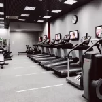 Занятия йогой, фитнесом в спортзале Фитнес-клуб Fly Fitness Солнечногорск