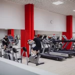 Занятия йогой, фитнесом в спортзале Fitness Land Колпино