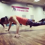 Занятия йогой, фитнесом в спортзале Fitness Life Рыбинск