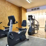 Занятия йогой, фитнесом в спортзале Fitness Luxe Бугуруслан