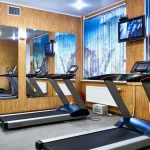 Занятия йогой, фитнесом в спортзале Fitness Luxe Бугуруслан