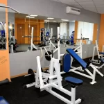 Занятия йогой, фитнесом в спортзале Fitness Plus Омск